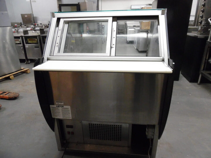Used Display Case 36" Refrigerated - Continental Restaurant Equipment