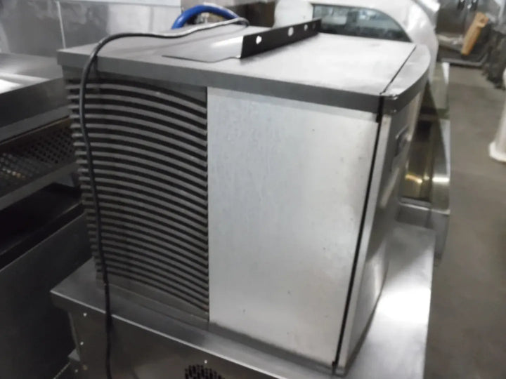 Used Manitowoc Ice Maker (Head Only no Bin) 350lbs a day - Continental Restaurant Equipment